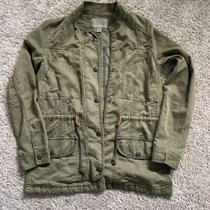 Hinge green jacket